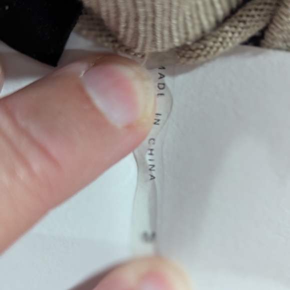 Eyn Anthropologie Women's Tan Beige Button Cardigan Size Med *Some Minor Pilling - Picture 4 of 12